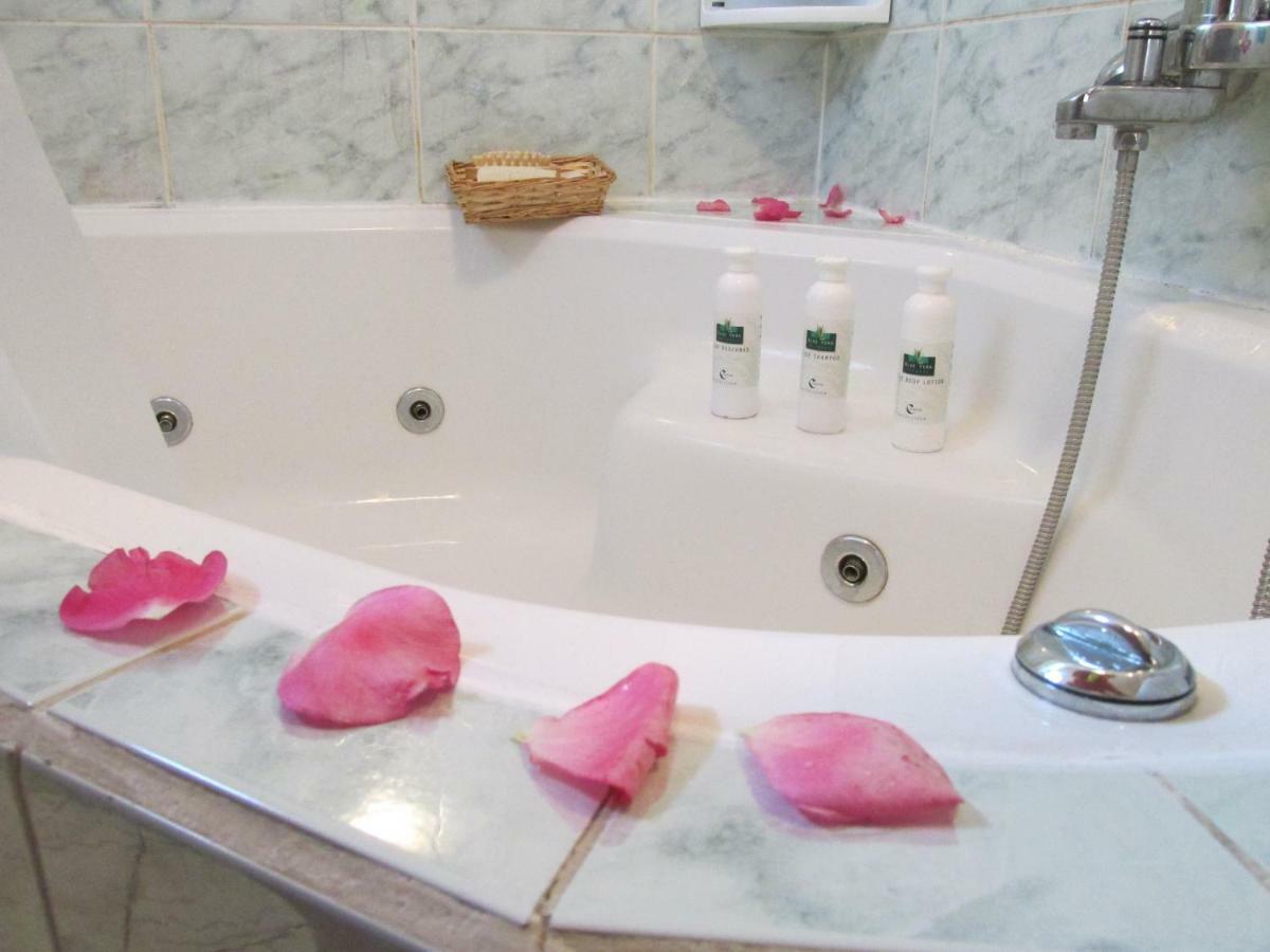 Apartmani Lovro オグリン エクステリア 写真
